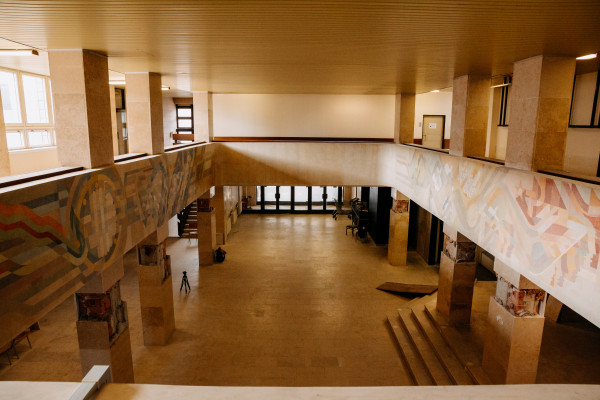 Výzdoba vestibulu sídla OV KSS