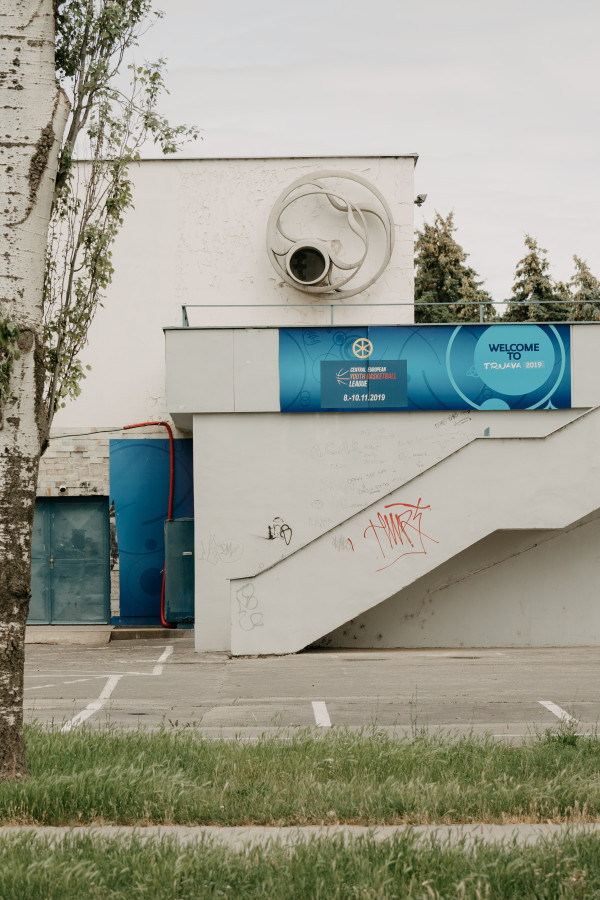 Otvor na športovej hale