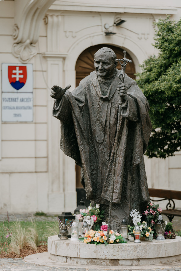 Socha pápeža Jána Pavla II.