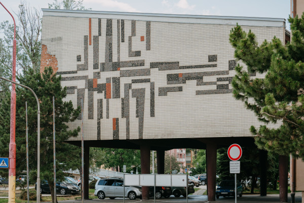 Reliéf na zasadačke OR PZ