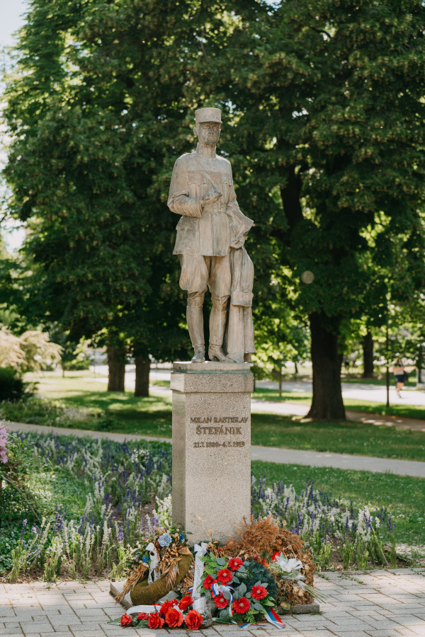 Pomník M.R. Štefánika