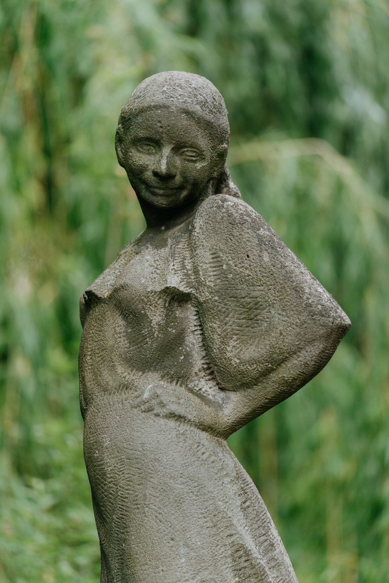 Ľudová tanečnica