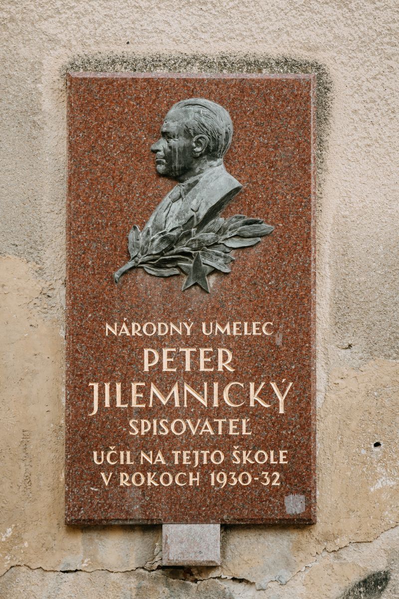 Pamätná tabuľa Petra Jilemnického