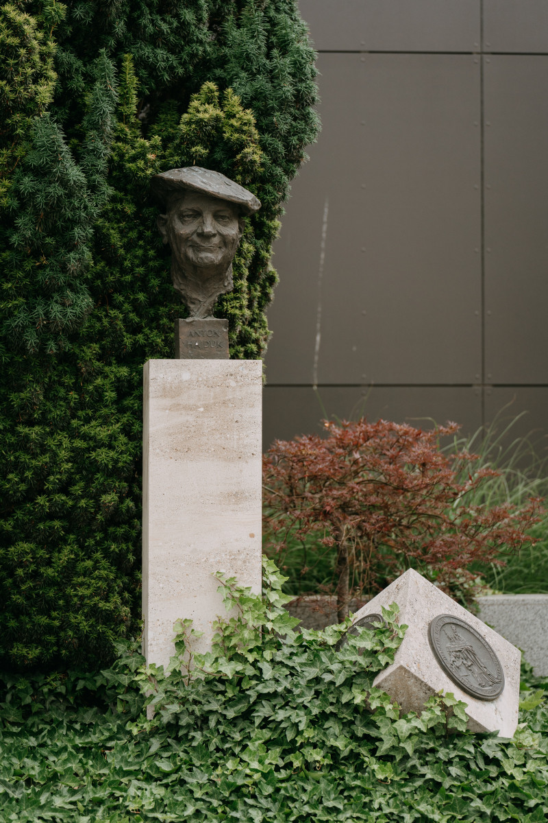 Busta Antona Hajduka