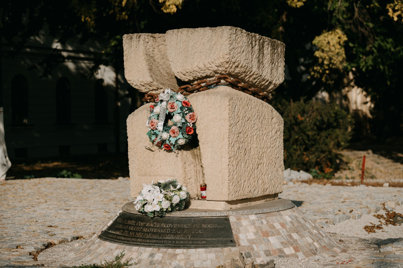 Pomník nespravodlivo prenasledovaných v rokoch 1948 - 1989