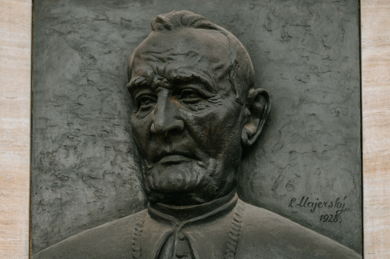 Pamätná tabuľa Štefanovi Moysesovi